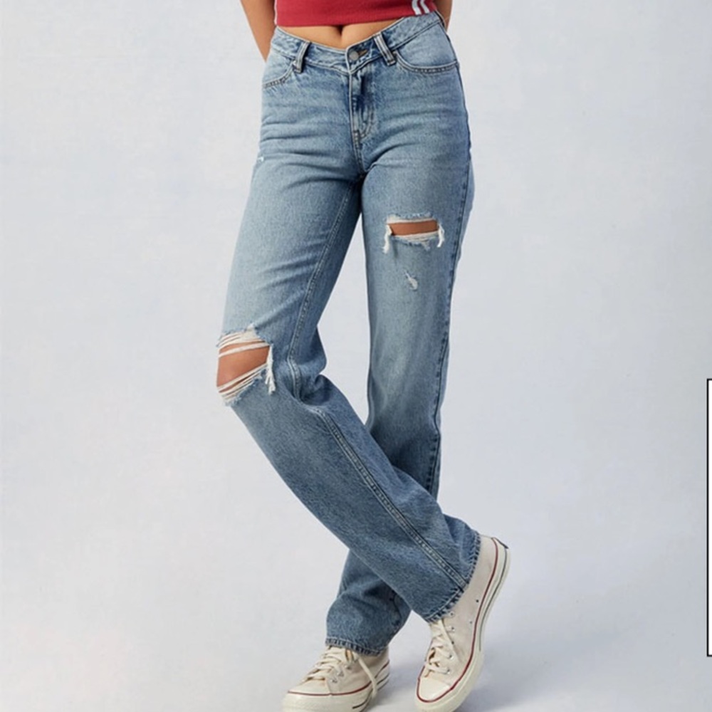 PacSun Medium Indigo Ripped V Dip '90s Boyfriend Jeans